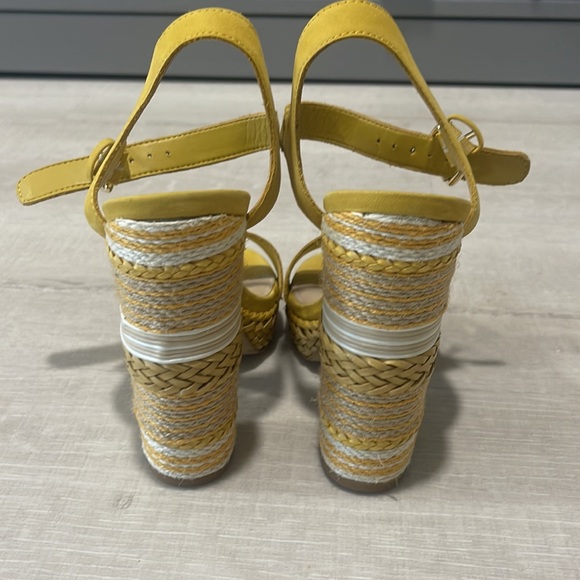 Aldo Platform Heels in Yellow and Raffia | Size 36.5 EU / Size 6.5 US - Picture 4 of 9